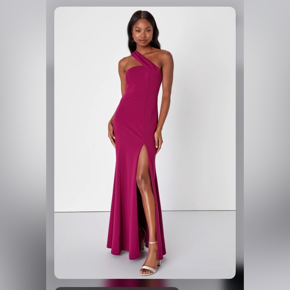 Lulu’s Remarkable Presence Magenta Purple One Shoulder Maxi Dress. Large